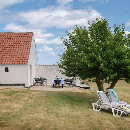 Hébergement de vacances Stunning In With 4 Bedrooms And Wifi