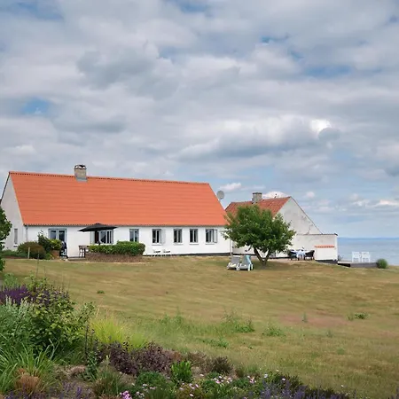 Stunning In With 4 Bedrooms And Wifi