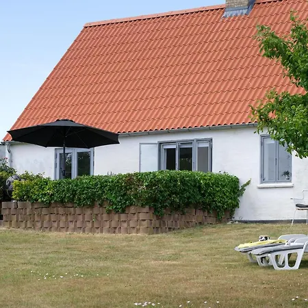 Stunning In With 4 Bedrooms And Wifi Hébergement de vacances Knebel