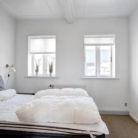 Stunning In With 4 Bedrooms And Wifi * Knebel