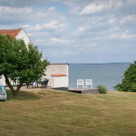 Stunning In With 4 Bedrooms And Wifi Hébergement de vacances *