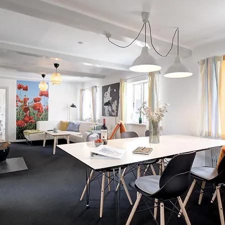 Stunning In With 4 Bedrooms And Wifi Hébergement de vacances